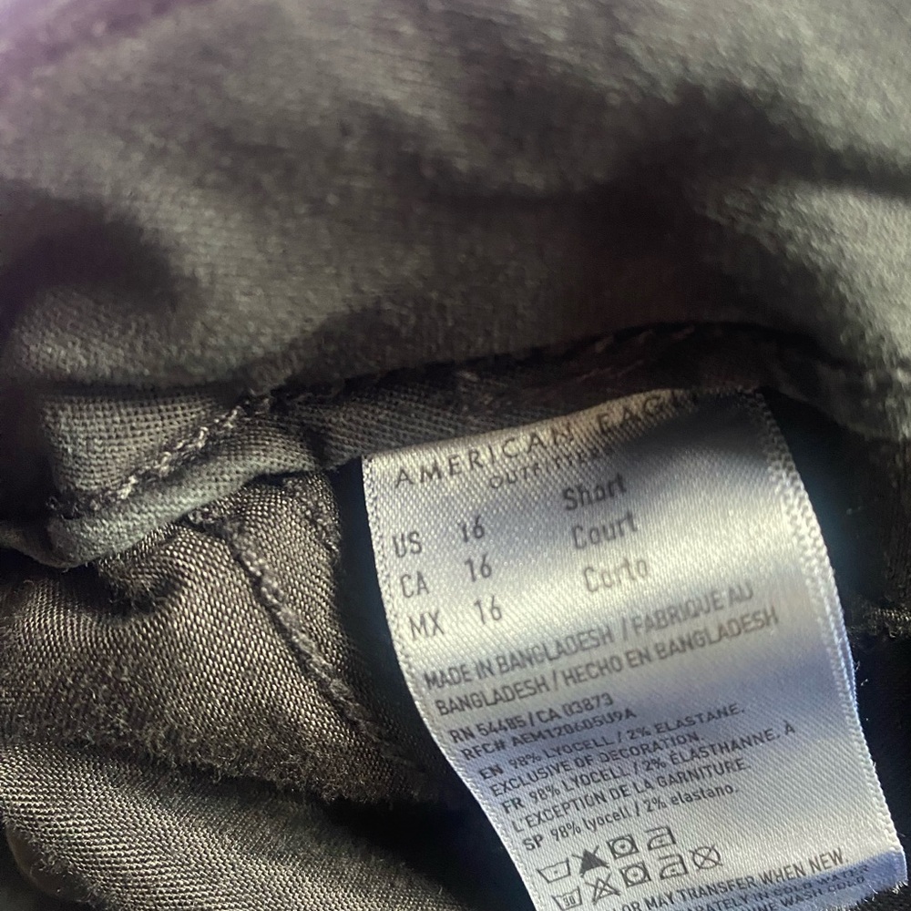 American Eagle Outfitters Black Cargo Pants - Picture 4 of 6